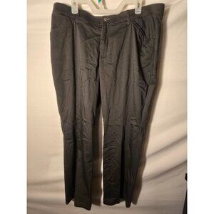 Lee Size 18 Short Pants Gray EUC Flex Motion‎ Straight Leg Mid rise office